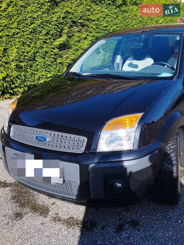 Хетчбек Ford Fusion 2008 в Миколаєві фото 2 Хетчбек Ford Fusion 2008 в Миколаєві