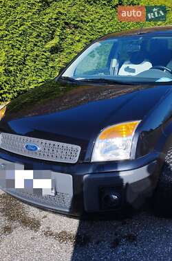 Хэтчбек Ford Fusion 2008 в 