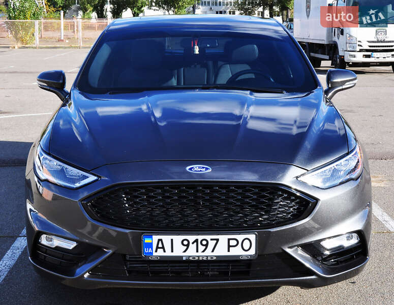 Седан Ford Fusion 2016 в Києві