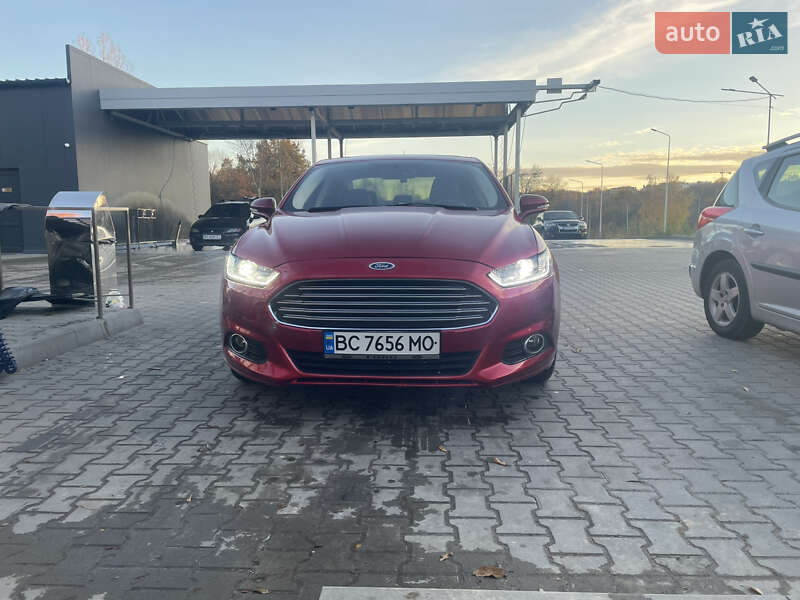 Седан Ford Fusion 2014 в Львове