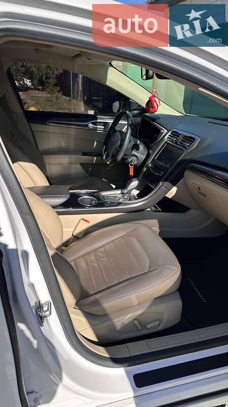 Седан Ford Fusion 2013 в Днепре