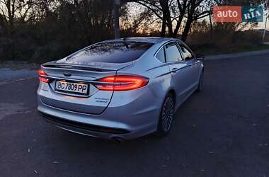 Седан Ford Fusion 2018 в 