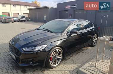 Седан Ford Fusion 2015 в 