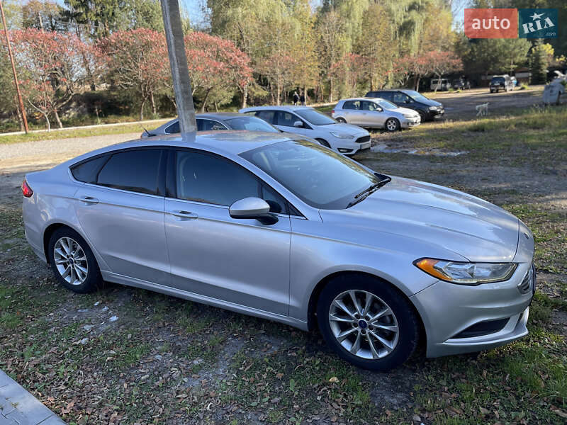 Седан Ford Fusion 2016 в Дрогобичі