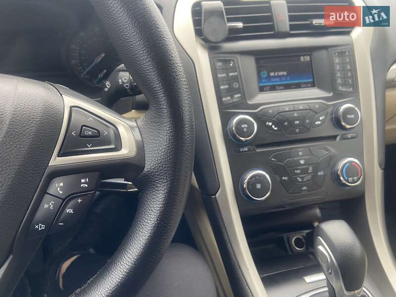Седан Ford Fusion 2015 в Броварах