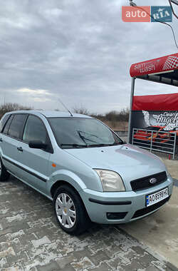 Хэтчбек Ford Fusion 2003 в Берегово
