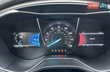 Седан Ford Fusion 2015 в 