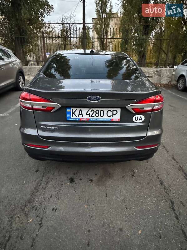 Ford Fusion 2019