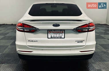 Седан Ford Fusion 2020 в 