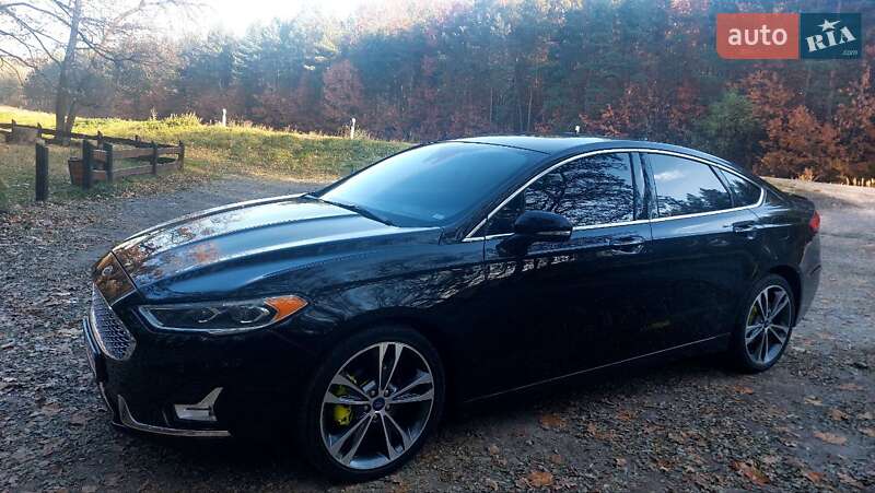 Седан Ford Fusion 2020 в 