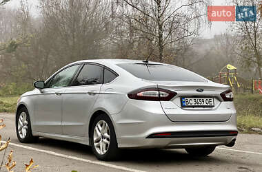 Седан Ford Fusion 2016 в Львове