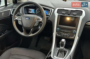 Седан Ford Fusion 2014 в Одесі