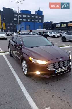 Седан Ford Fusion 2013 в 