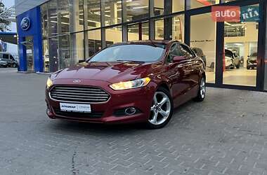 Седан Ford Fusion 2016 в Одесі