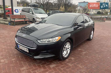 Седан Ford Fusion 2015 в Рівному