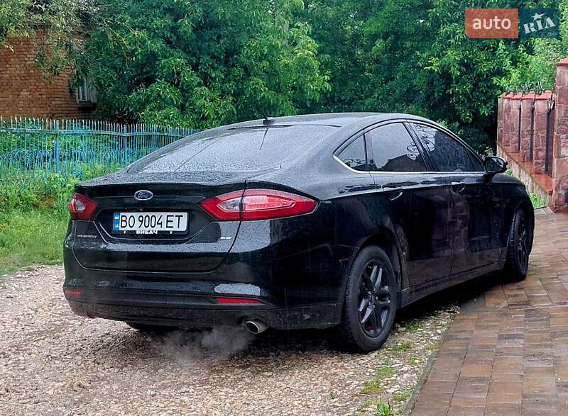 Седан Ford Fusion 2015 в Тернополе