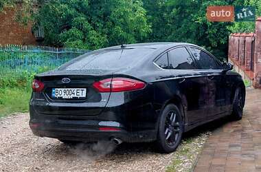 Седан Ford Fusion 2015 в 