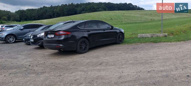 Седан Ford Fusion 2015 в Тернополе