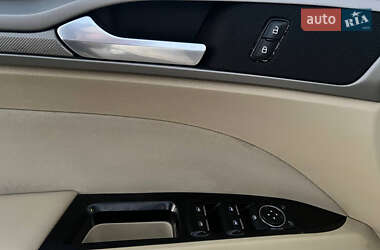 Седан Ford Fusion 2012 в Сумах