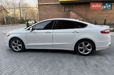 Седан Ford Fusion 2013 в Полтаві