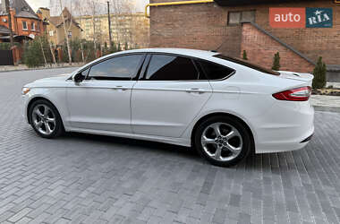 Седан Ford Fusion 2013 в Полтаві