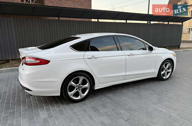 Седан Ford Fusion 2013 в Полтаві