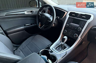 Седан Ford Fusion 2013 в Полтаві