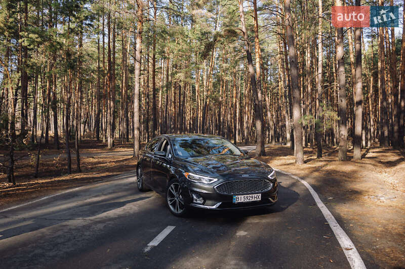 Ford Fusion 2019
