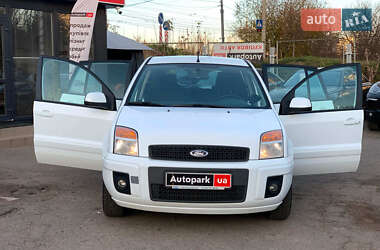 Хетчбек Ford Fusion 2012 в 