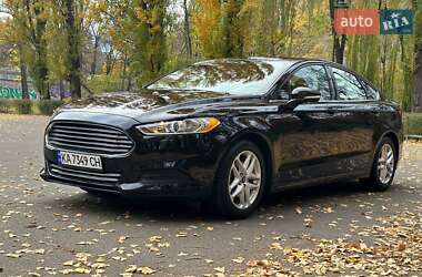 Седан Ford Fusion 2015 в Киеве