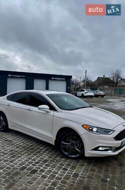 Седан Ford Fusion 2016 в 