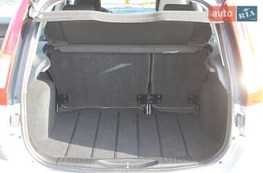 Хэтчбек Ford Fusion 2008 в 