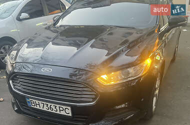 Седан Ford Fusion 2014 в 