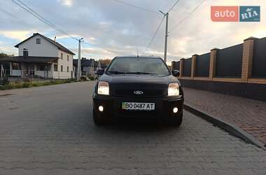 Хетчбек Ford Fusion 2010 в Городку