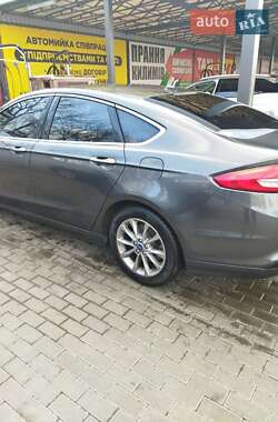 Седан Ford Fusion 2018 в Александрие