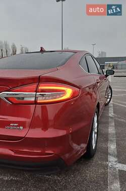 Седан Ford Fusion 2019 в Києві