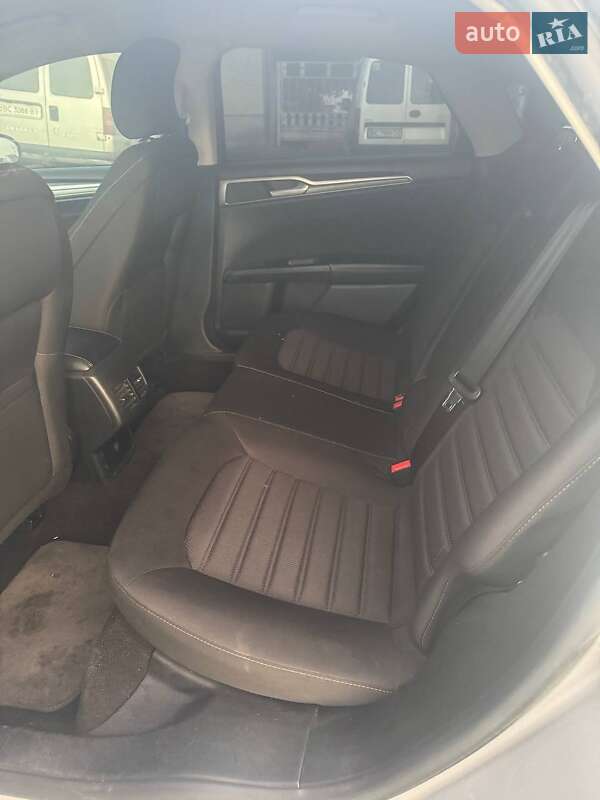 Седан Ford Fusion 2019 в Львове