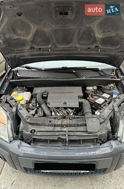 Хэтчбек Ford Fusion 2008 в Сумах