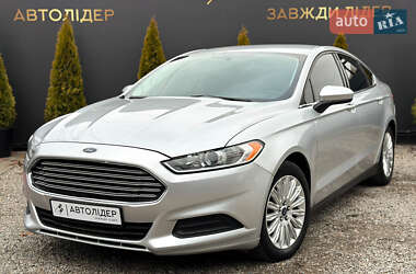 Седан Ford Fusion 2015 в Одесі