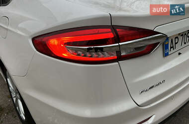 Седан Ford Fusion 2018 в 