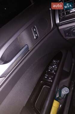 Седан Ford Fusion 2013 в 