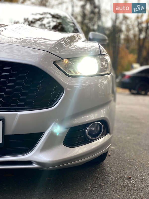 Седан Ford Fusion 2015 в Києві