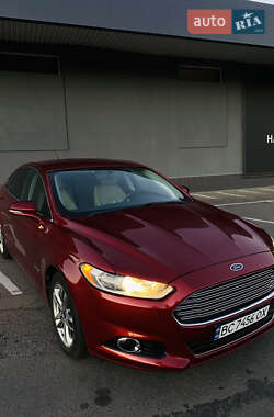 Седан Ford Fusion 2014 в 