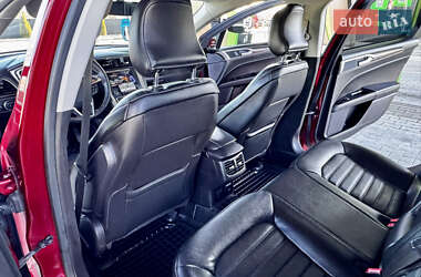 Седан Ford Fusion 2015 в 