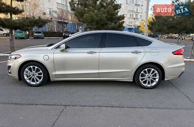 Седан Ford Fusion 2018 в Одесі