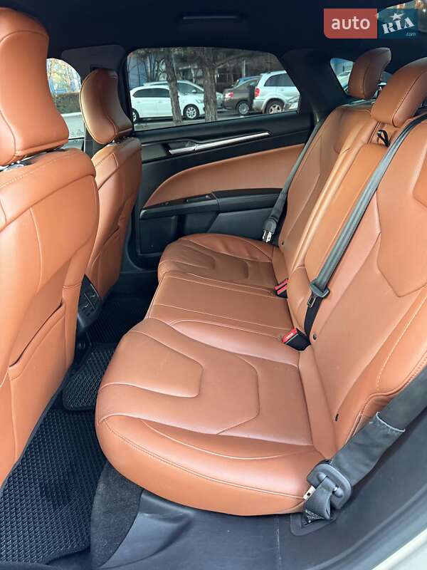 Седан Ford Fusion 2018 в Одессе