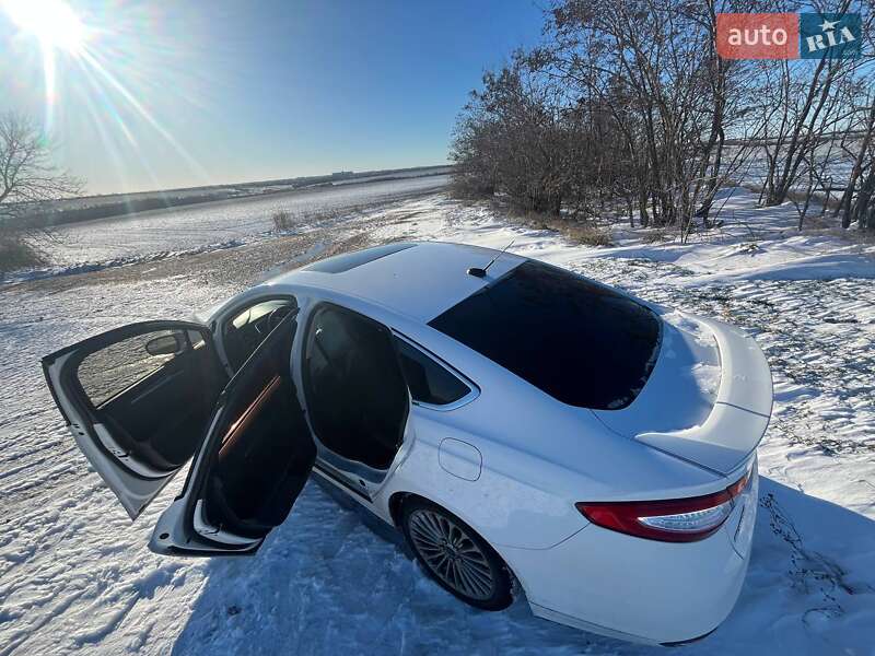 Седан Ford Fusion 2015 в Южноукраїнську