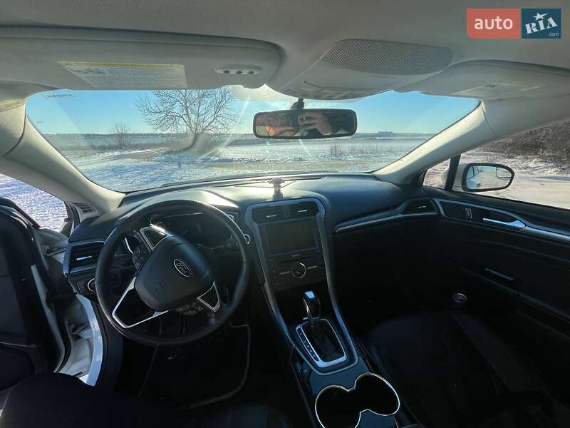 Седан Ford Fusion 2015 в Южноукраїнську