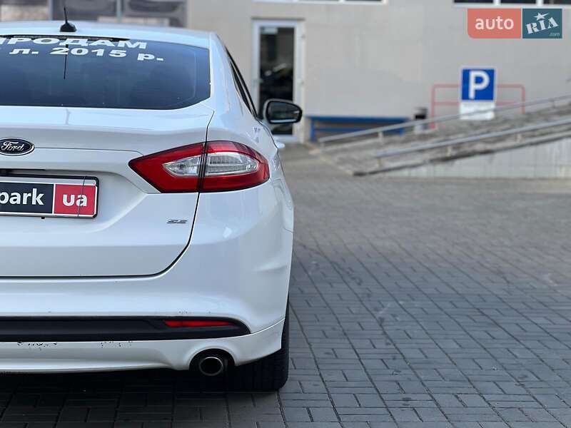 Седан Ford Fusion 2015 в Одесі