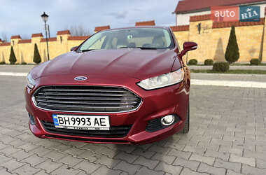 Седан Ford Fusion 2014 в Измаиле